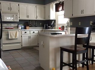 N74W23365 S Ridgeview Cir, Sussex, WI 53089