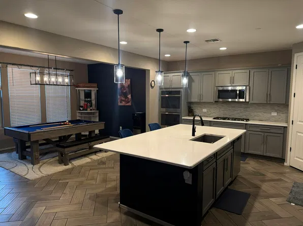 10922 W Radcliff Dr, Marana, AZ 85653