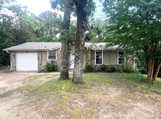809 Nicole Dr, N Little Rock, AR 72118