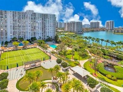 2851 NE 183rd St APT 1609E, Aventura, FL, 33160