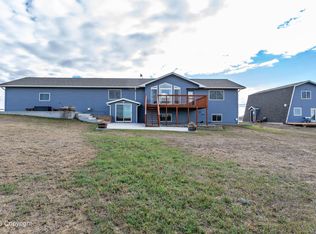 7701 Red Hills Rd, Gillette, WY 82718