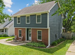 5016 Westwood Dr, West Des Moines, IA 50265