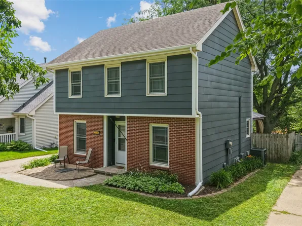 5016 Westwood Dr, West Des Moines, IA 50265