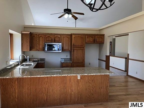 4th image of 14634 Crestridge Dr
