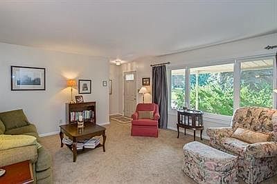 3rd image of 474 Iris Ln
