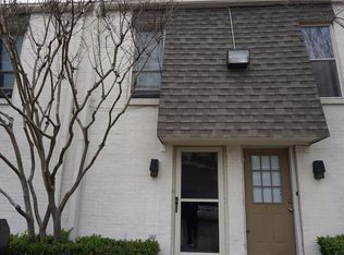 906 S Weatherred Dr APT B, Richardson, TX 75080