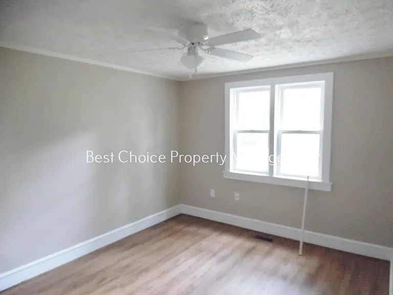 115 E Beattie St — Photo 9