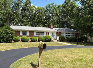 1412 Hamilton Ave, Clifton Forge, VA 24422