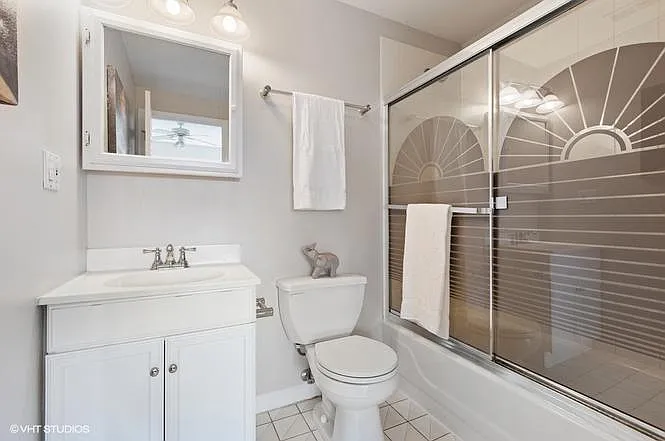 4825 N Fairfield Ave #1 — Photo 12
