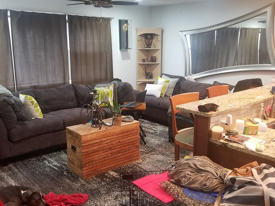 1st image of 5413 N Lincoln Ave #2