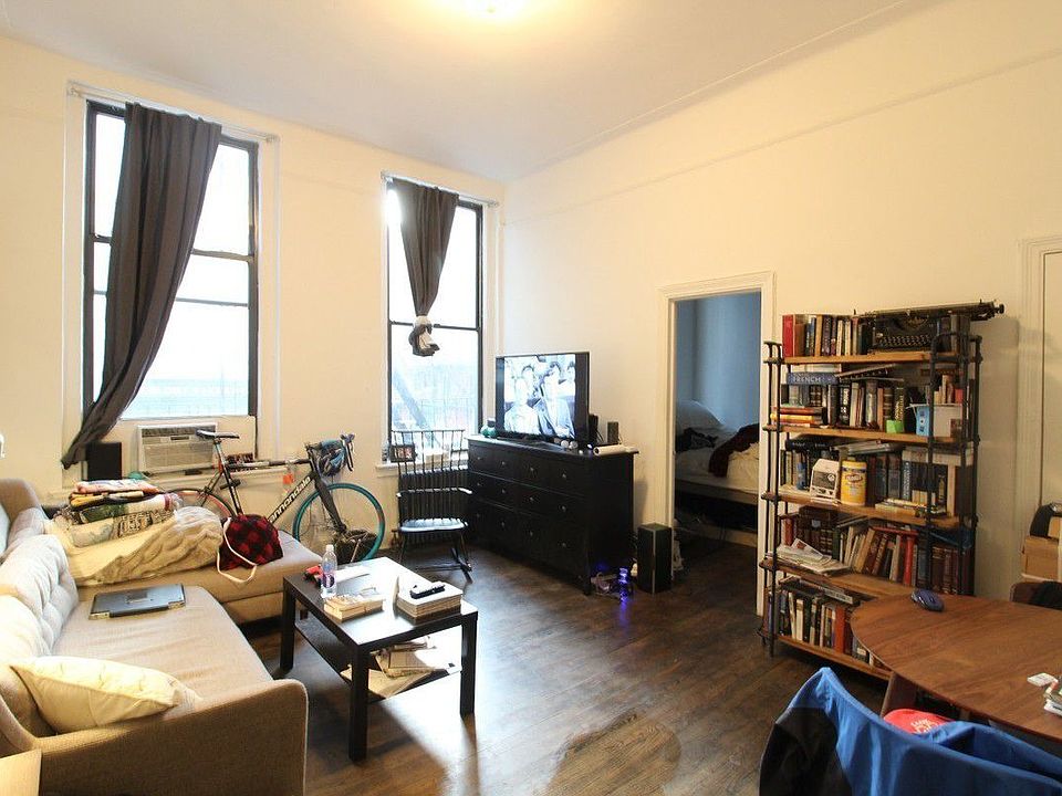 1st image of 201 Sullivan St APT 1E
