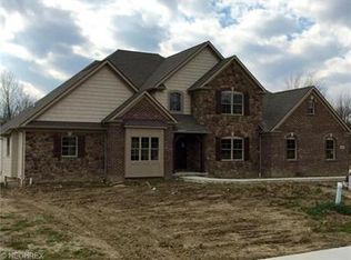 5181 Brookhaven Dr, North Royalton, OH 44133
