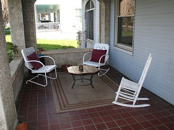 5th image of 809 Grove Ave