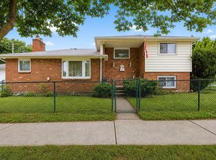184 Durand St, Sarnia, ON N7T 5A3
