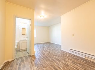 7204 NE Glisan St #M, Portland, OR 97213