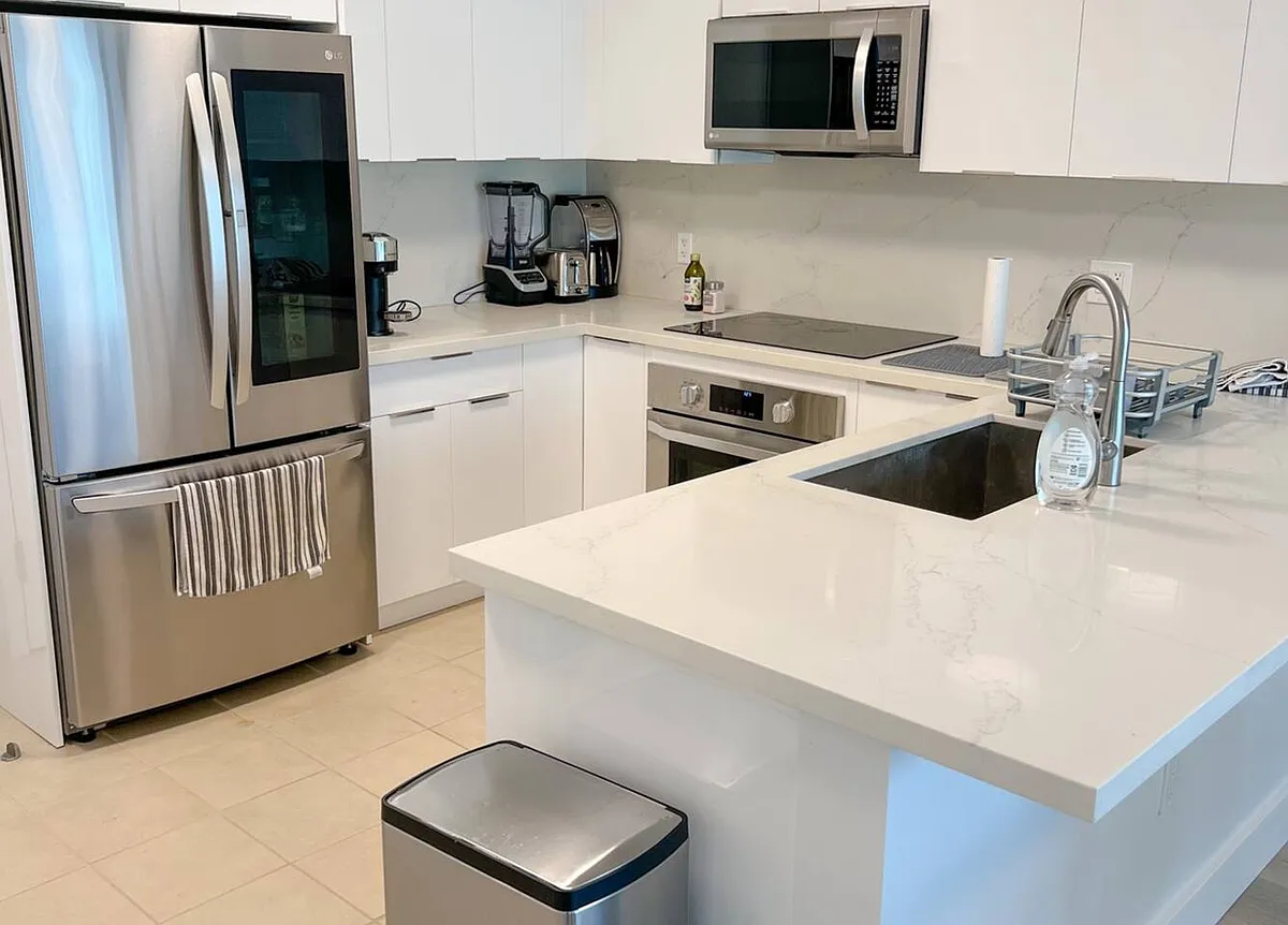 Building Photo - 909 Kapiolani Blvd #1607