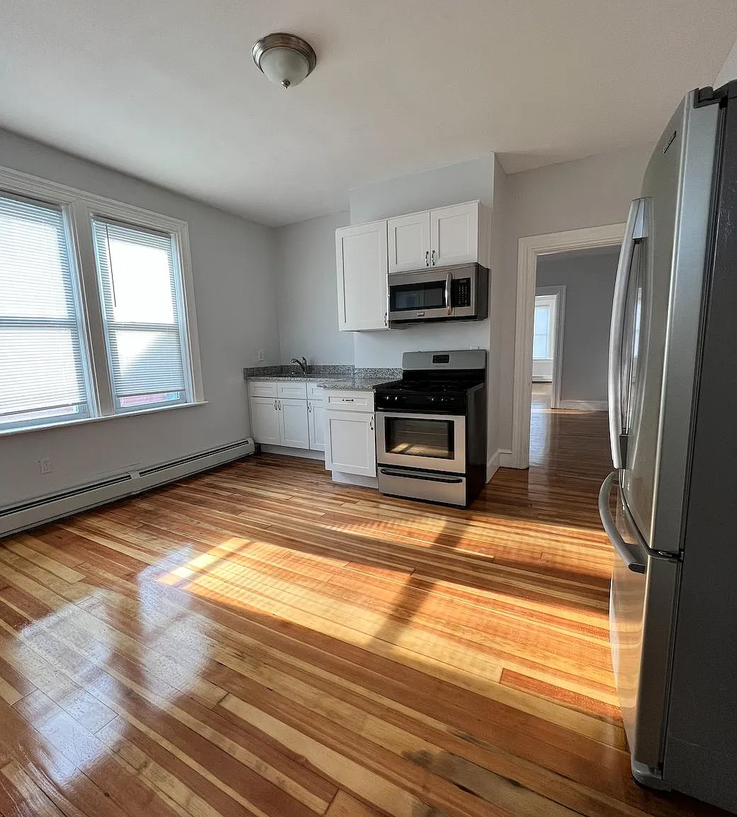 130 Messer St — Photo 1