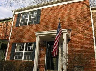 2231 Gunsmith Sq, Reston, VA 20191