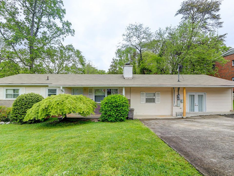 1st image of 227 Green Pine Dr