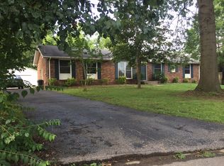 102 Wayne Ct, Hendersonville, TN 37075
