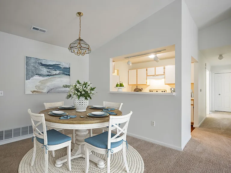 Georgetown Park Apartments — Photo 19