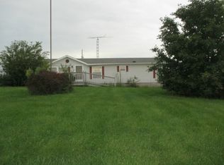 5904 E 450th Ave, Oblong, IL 62454