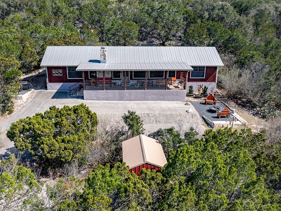 1st image of 416 Canyon Oaks Dr.