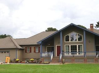 6000 Gilbert Dr, Orange, TX 77632