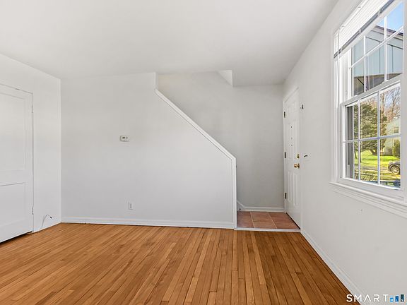 5th image of 214 Sylvan Knoll Road #214
