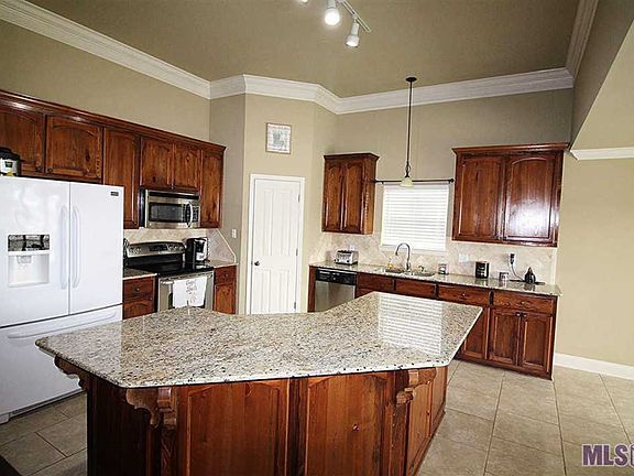 5th image of 41475 Stonebrook Ave