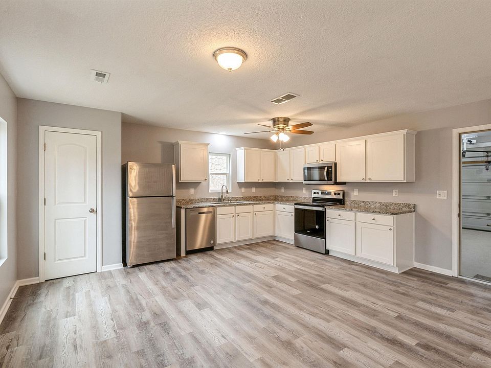 4432 N Michigan Ave, Davenport, IA 52806 Zillow