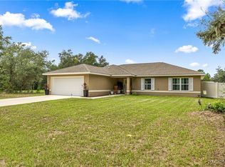 6 Malauka Radial Ln, Ocklawaha, FL 32179