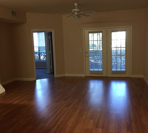 3rd image of 21113 Harbour Vista Cir