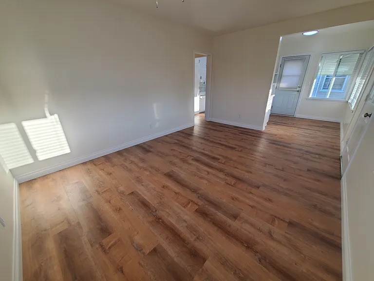 4812 N Lakewood Blvd #4812 — Photo 2