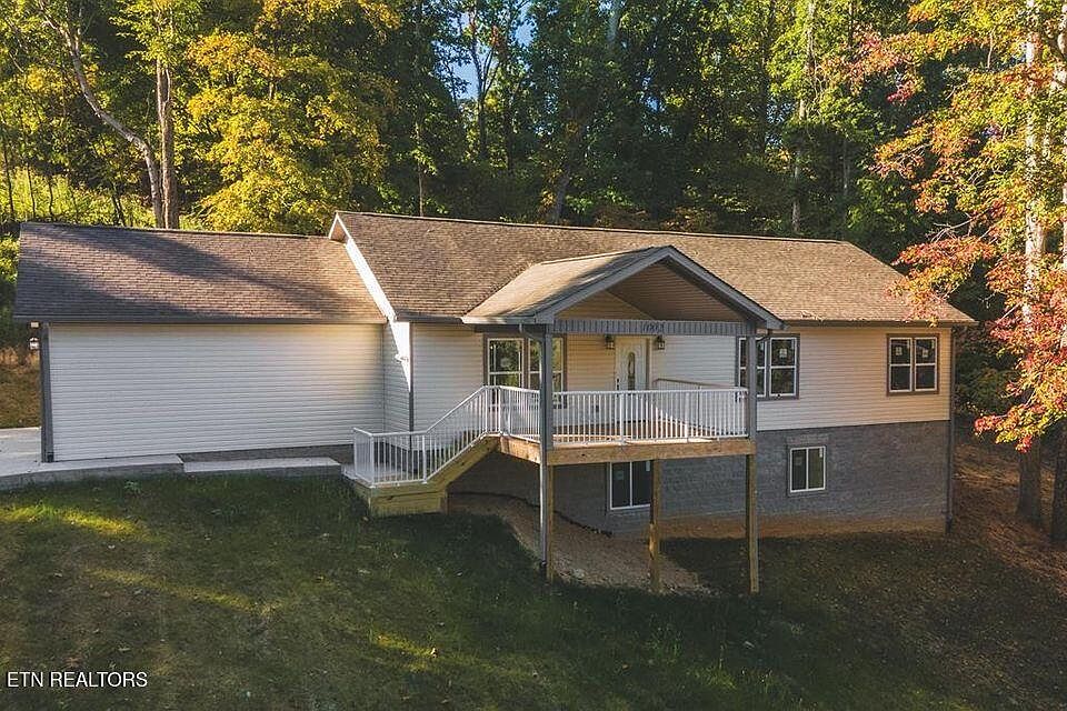 1st image of 1002 Baldwin View Dr