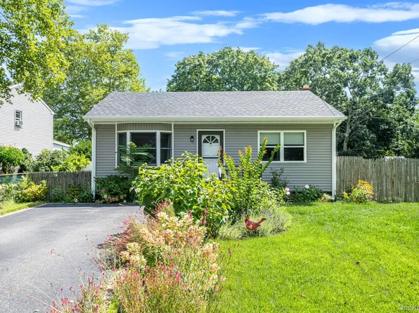 12 Allanwood Drive, Shirley, NY 11967