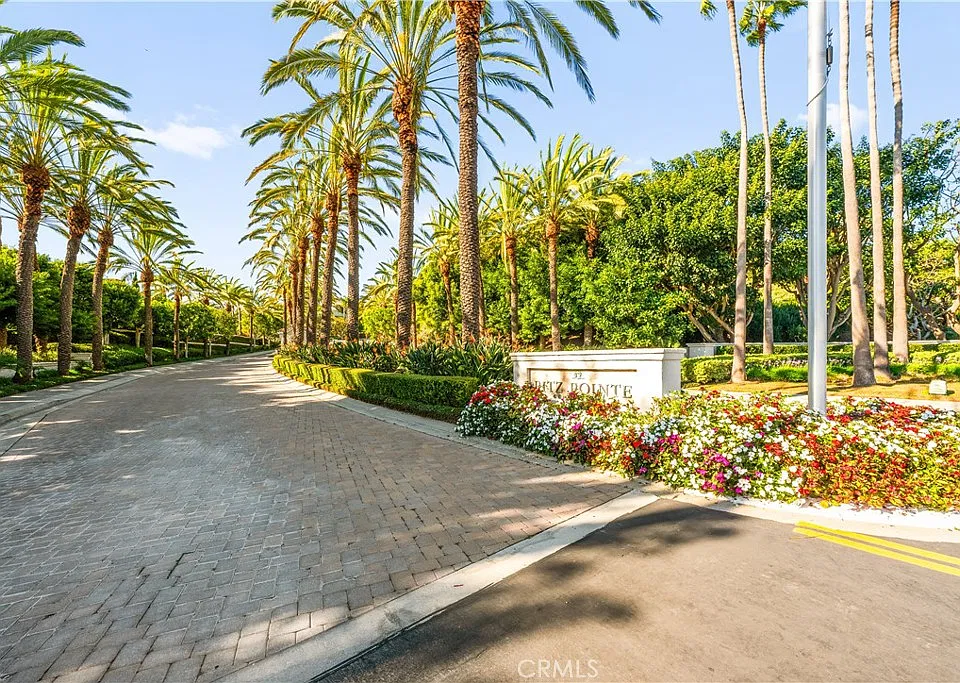 30 Corniche Dr #J