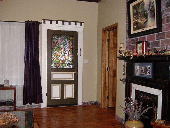 4th image of 169 W Ellawood Ave