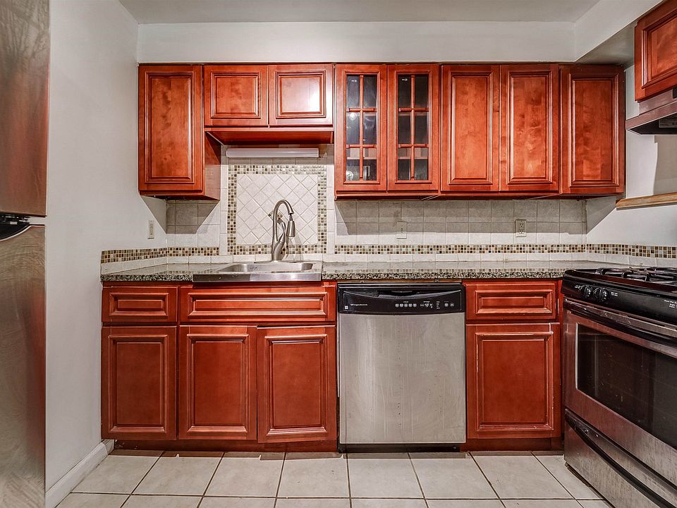 1st image of 354 1st St #1
