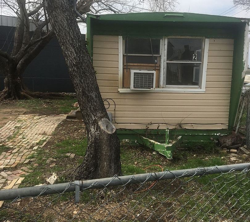 1st image of 5201 Azle Ave Trlr 02