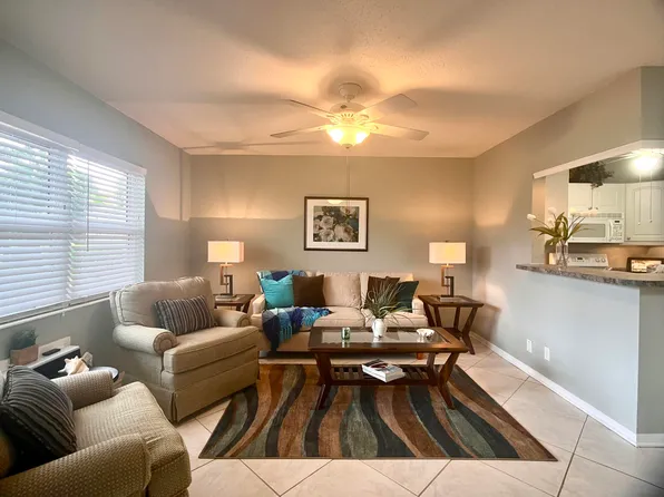 243 Coventry E #K, West Palm Beach, FL 33417