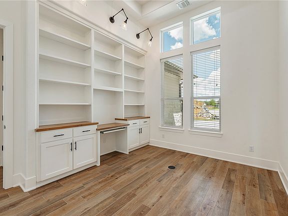 4th image of 3557 Anderson Arbor Ct