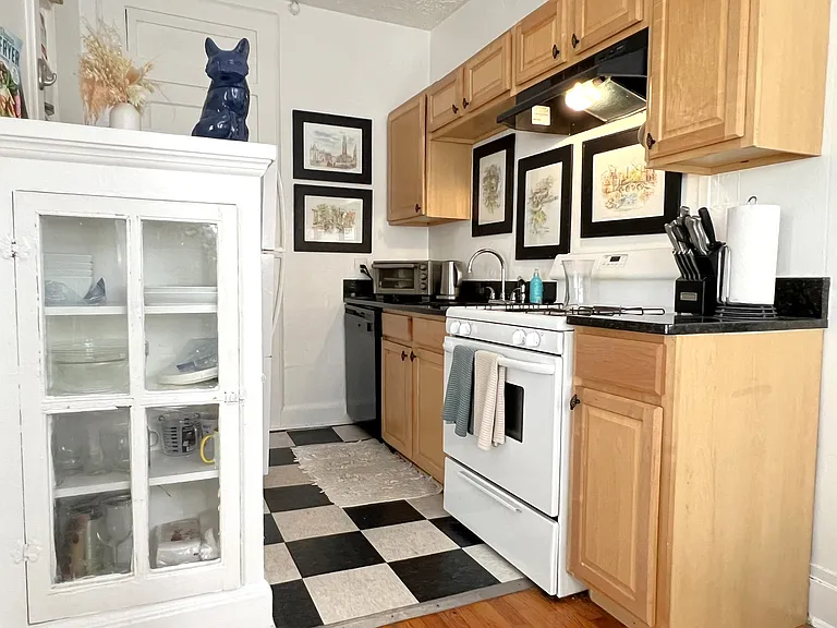 873 Charles Allen Dr NE #5 — Photo 11