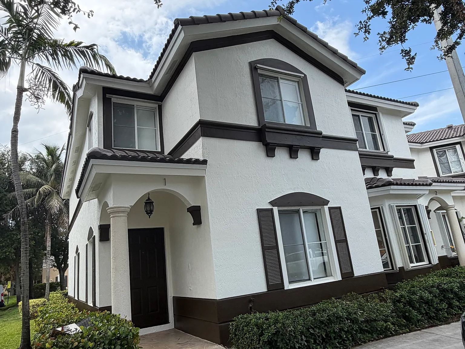 8918 W Flagler St — Photo 2