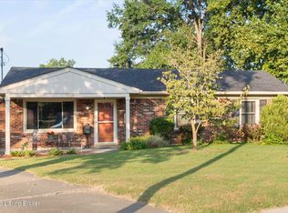 5604 Leemont Ct, Louisville, KY 40272