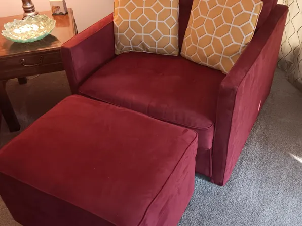 1964 Goldsmith Ln, Louisville, KY