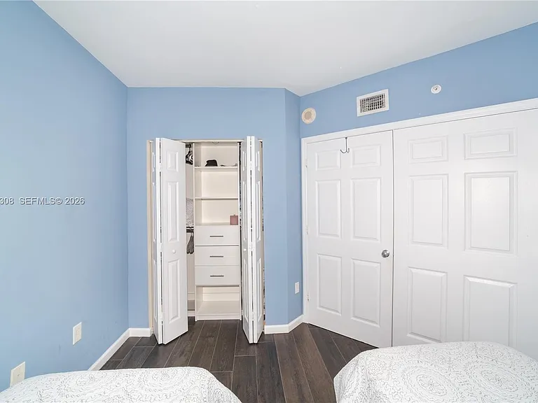 17150 N Bay Rd #2914 — Photo 33