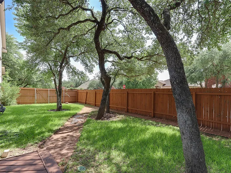800 S Frontier Ln — Photo 33