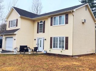 256 Orchard View Dr, Effort, PA 18330