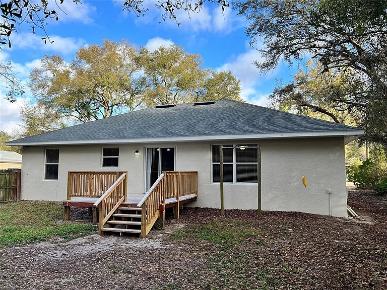 2336 W Orange Rd — Photo 2
